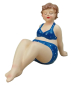 Preview: Badenixe Mollige Deko Figur Frau im Bikini sitzend dicke Dame (SLA)