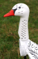 Preview: Die Gans ist Wetterfest. Der Kopf ist abnehmbar und kann in 3 verschiedenen Postitionen auf den Stab gesteckt werden. Gesamthöhe 68cm. Maße Kopf: Höhe ca. 19cm, Länge 13cm. Der Windsack ist ca. 26cm breit und ca. 40cm lang, die Öffnung hat einen Durchmess